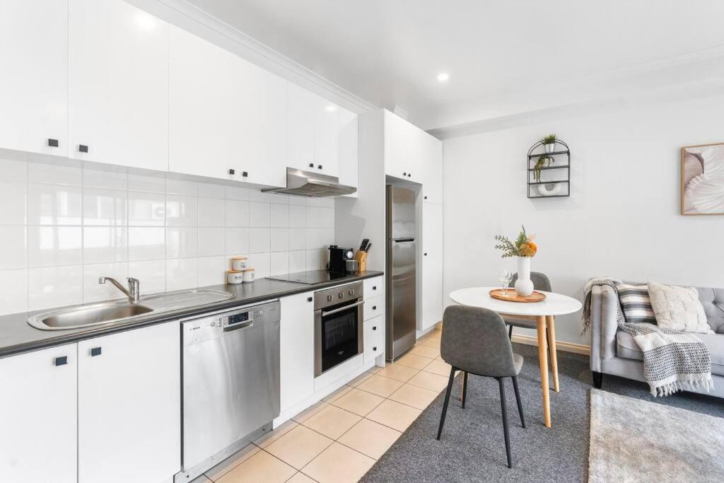 Ferienwohnung Cozy 1 bedder in St Kilda with Balcony Melbourne City Exterior foto