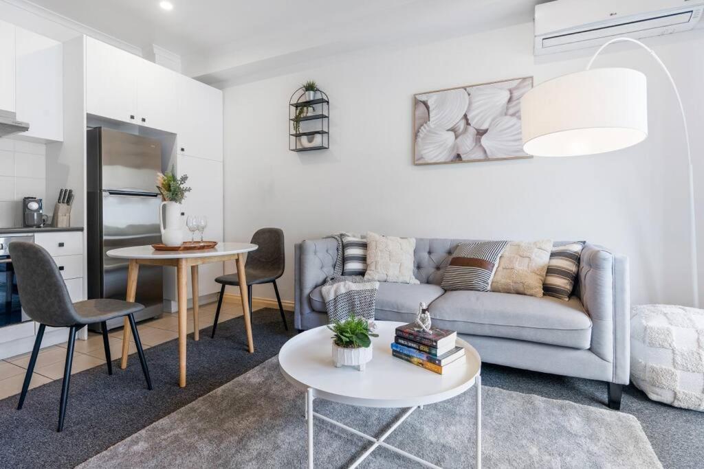 Ferienwohnung Cozy 1 bedder in St Kilda with Balcony Melbourne City Exterior foto