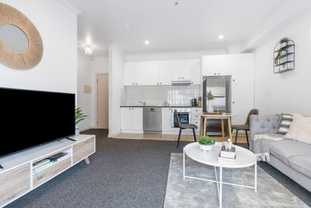 Ferienwohnung Cozy 1 bedder in St Kilda with Balcony Melbourne City Exterior foto